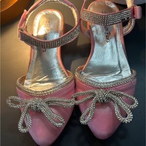 Elegant Pink Women's Shoes with Rhinestone Accents